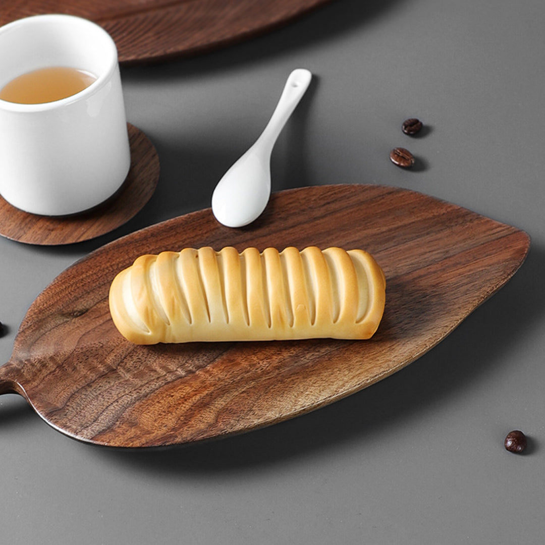 SOGA Set Of 2 Walnut Leaf Shape Wooden Tray Food Charcuterie Serving Board Paddle